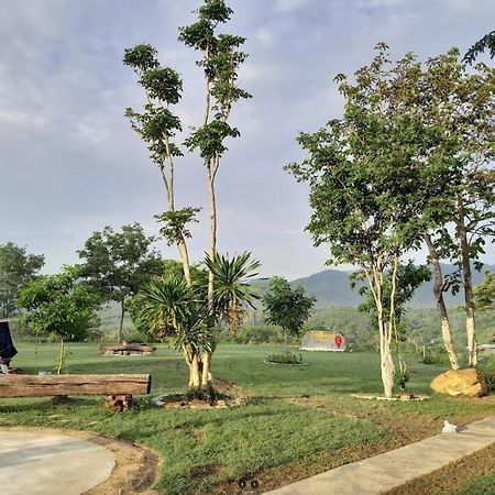 บ้านอิงเมยแคมป์ แก่งกระจาน Ban Phu Bon Экстерьер фото