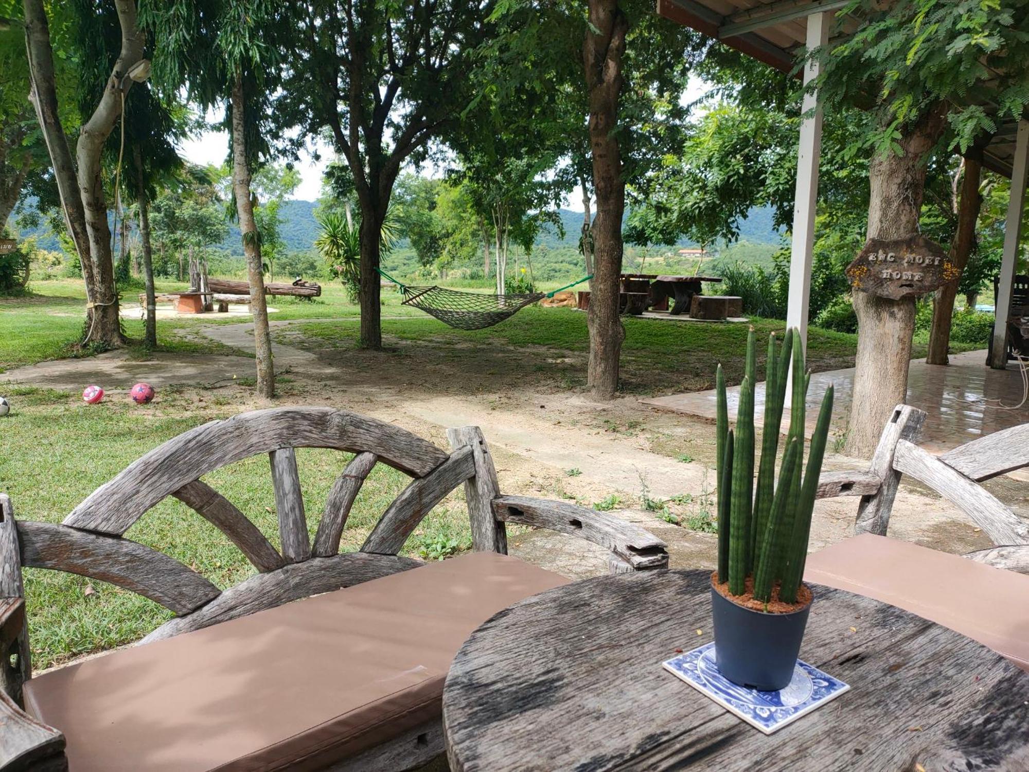 บ้านอิงเมยแคมป์ แก่งกระจาน Ban Phu Bon Экстерьер фото