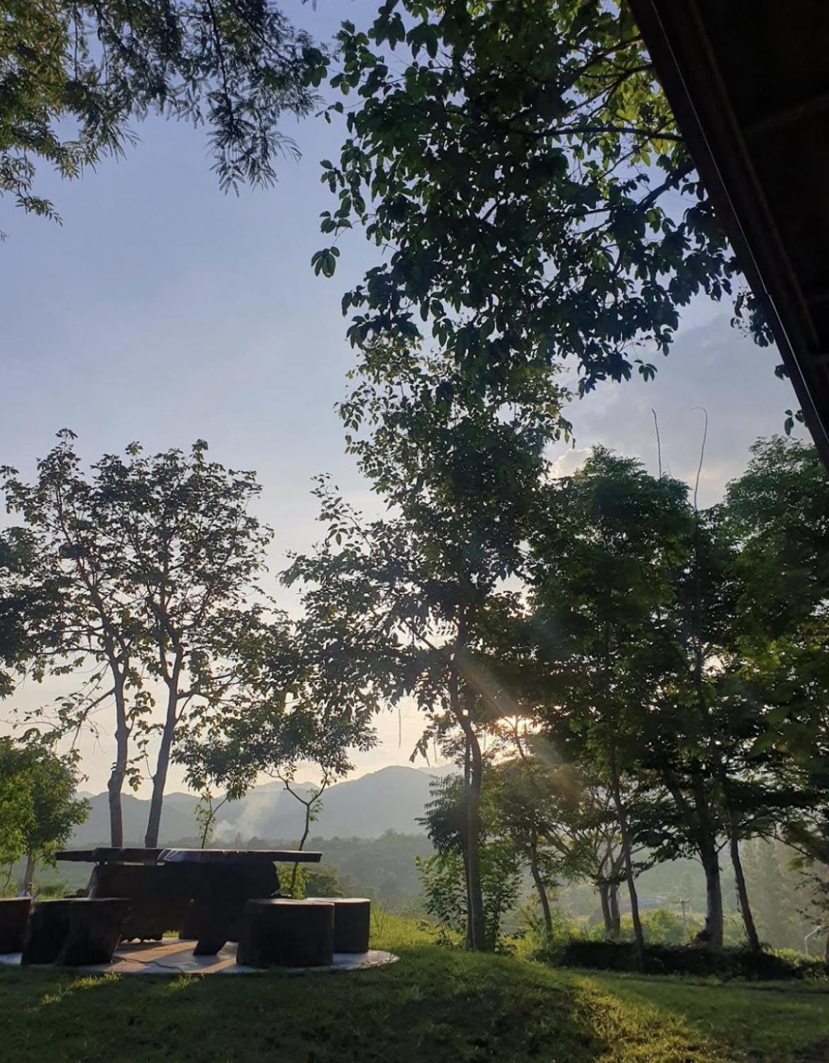บ้านอิงเมยแคมป์ แก่งกระจาน Ban Phu Bon Экстерьер фото