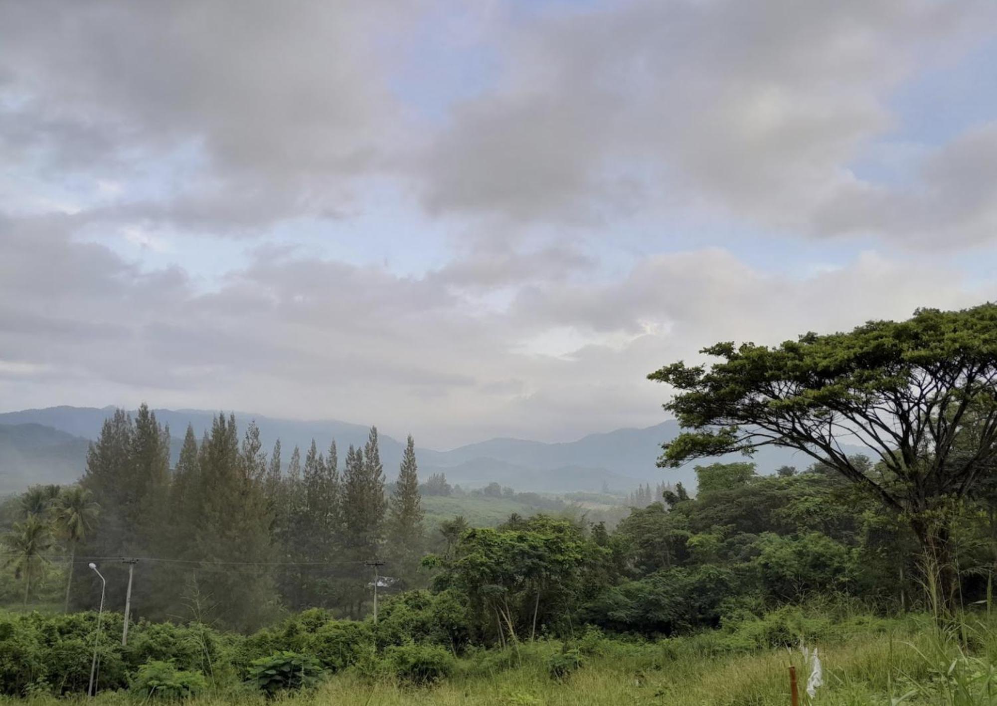 บ้านอิงเมยแคมป์ แก่งกระจาน Ban Phu Bon Экстерьер фото